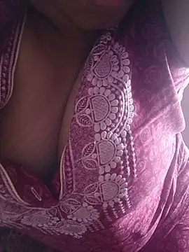 Snapshot of Ivy-09 chatting on 7, 3, 2026 Ivy-09 online show from 7, 3, 2026