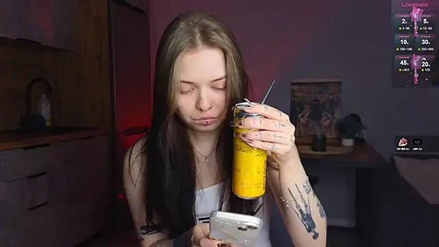 doll lol  online show from 24, 1, 2025