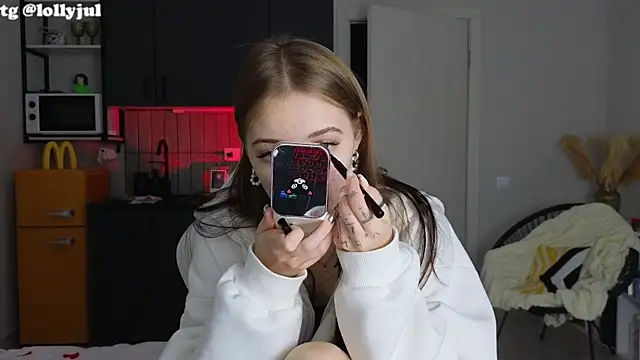 doll lol  online show from 6, 10, 2025