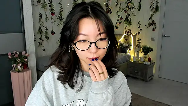 AgnieszkaBanana online show from 27, 4, 2026