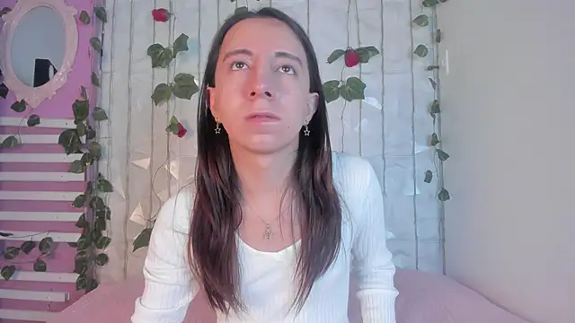 Snapshot of Miiaa_doll chatting on 9, 1, 2025 Miiaa doll online show from 9, 1, 2025