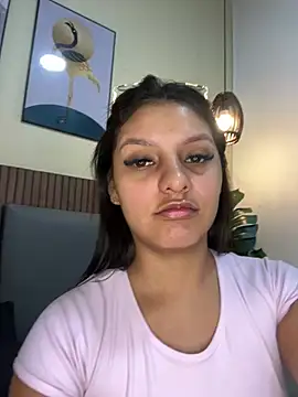 NicolleeEvanss online show from 16, 7, 2026