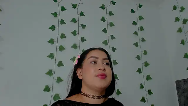 Miaa Garcia online show from 9, 5, 2026