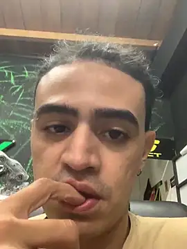 JovenDesobediente online show from 8, 10, 2025