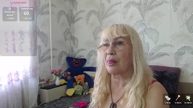 CamDiva113 online show from 5, 7, 2026