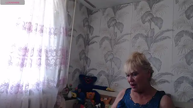 CamDiva113 online show from 3, 8, 2026