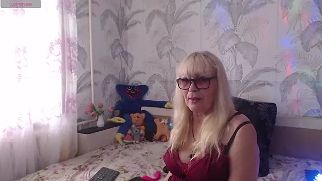 CamDiva113 online show from 6, 8, 2026