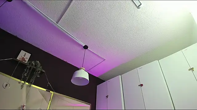 April bowie online show from 15, 12, 2025