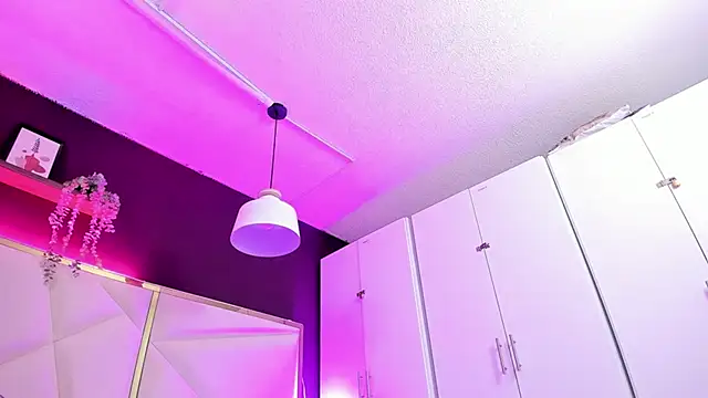 April bowie online show from 16, 3, 2026