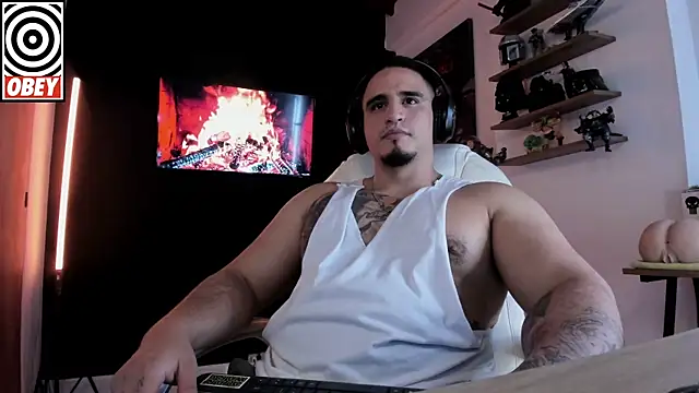 kingbear777 online show from 4, 10, 2025