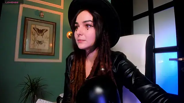 1Munique online show from 15, 11, 2025