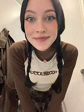 Melissa crazy online show from 4, 5, 2026