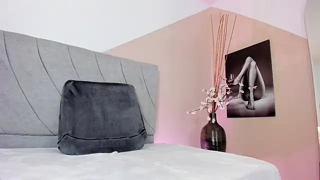 angieebaezz online show from 12, 3, 2025