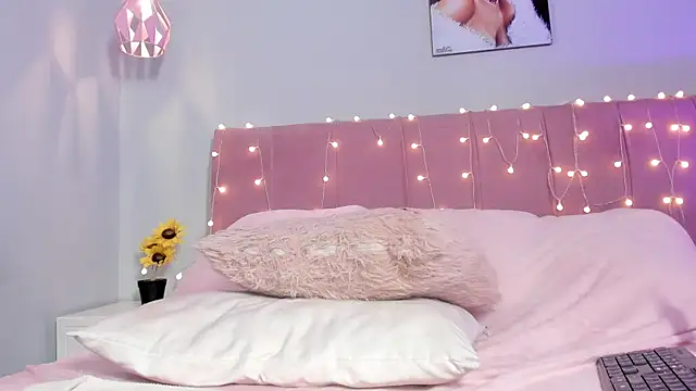 ScarletGV online show from 7, 7, 2026