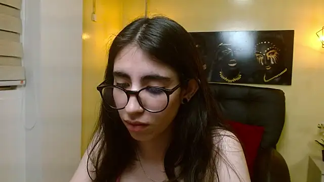 LenaRoses online show from 4, 3, 2025