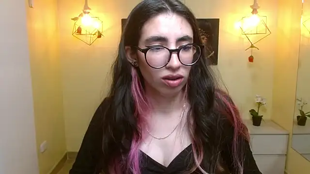 LenaRoses online show from 22, 3, 2025