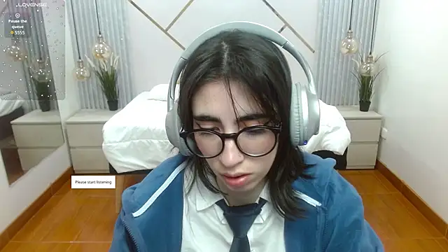 LenaRoses online show from 11, 9, 2025