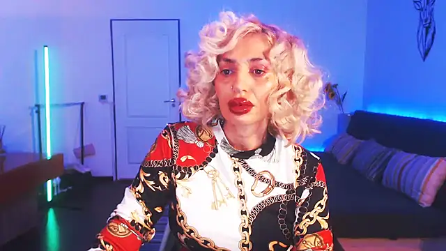 Snapshot of beauty_chl0e chatting on 26, 12, 2024 beauty chl0e online show from 26, 12, 2024