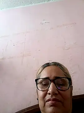 Snapshot of _candi chatting on 19, 10, 2025 candi online show from 19, 10, 2025