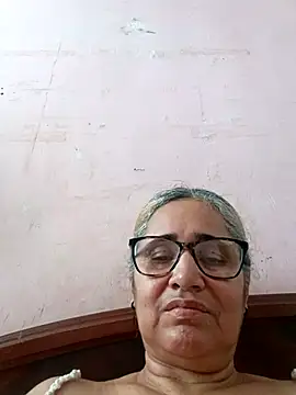 Snapshot of _candi chatting on 30, 10, 2025 candi online show from 30, 10, 2025