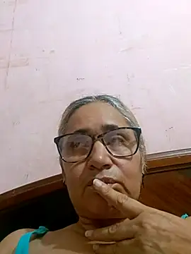 Snapshot of _candi chatting on 6, 11, 2025 candi online show from 6, 11, 2025