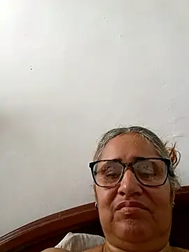 Snapshot of _candi chatting on 8, 1, 2026 candi online show from 8, 1, 2026