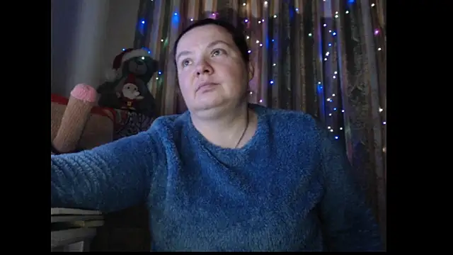 Snapshot of amorelara chatting on 2, 12, 2025 amorelara online show from 2, 12, 2025