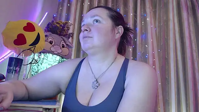 amorelara online show from 23, 4, 2026