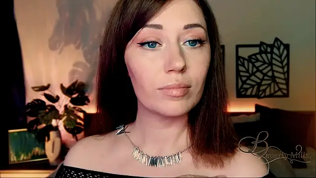 Snapshot of MissBeverlyMills chatting on 15, 12, 2024 MissBeverlyMills online show from 15, 12, 2024