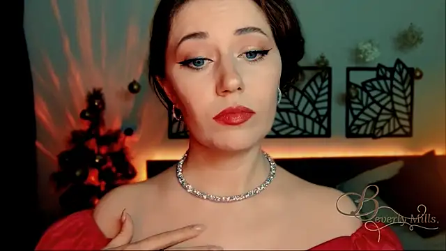 Snapshot of MissBeverlyMills chatting on 4, 1, 2025 MissBeverlyMills online show from 4, 1, 2025