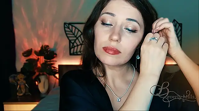 Snapshot of MissBeverlyMills chatting on 25, 1, 2025 MissBeverlyMills online show from 25, 1, 2025