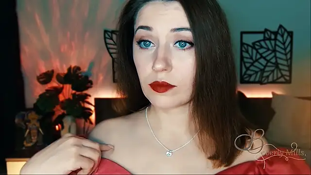 Snapshot of MissBeverlyMills chatting on 2, 2, 2025 MissBeverlyMills online show from 2, 2, 2025