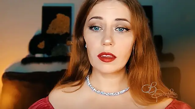 Snapshot of MissBeverlyMills chatting on 30, 9, 2025 MissBeverlyMills online show from 30, 9, 2025