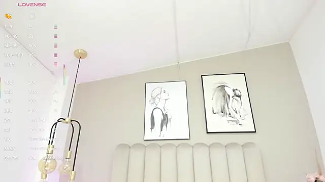 Snapshot of LindaRey_ chatting on 6, 2, 2025 LindaRey  online show from 6, 2, 2025