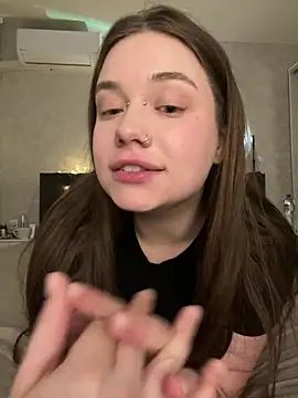 Vikki toriya online show from 6, 3, 2026