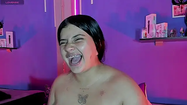 Snapshot of Alexa_Espinoza chatting on 18, 2, 2025 Alexa Espinoza online show from 18, 2, 2025