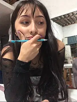 Snapshot of v1cky_ chatting on 9, 10, 2025 v1cky  online show from 9, 10, 2025