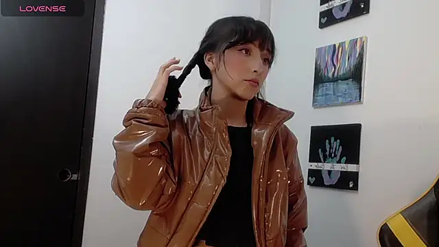 Snapshot of v1cky_ chatting on 10, 10, 2025 v1cky  online show from 10, 10, 2025