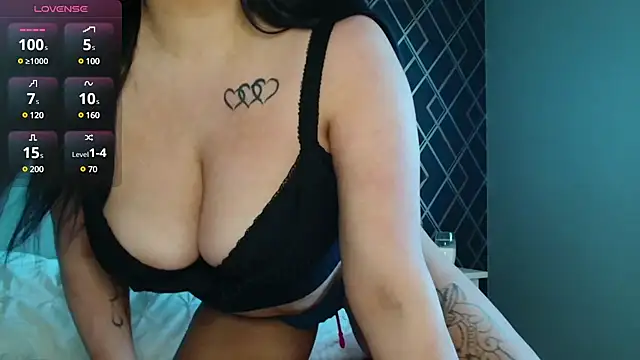 Layla UK online show from 18, 3, 2025