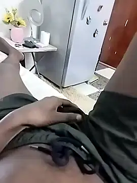 Snapshot of Krisdalil chatting on 16, 11, 2025 Krisdalil online show from 16, 11, 2025