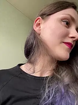 Erotic Synth Goddess online show from 12, 5, 2026