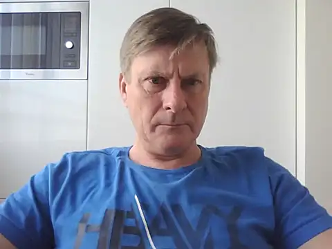 Snapshot of johnnym1 chatting on 24, 2, 2025 johnnym1 online show from 24, 2, 2025