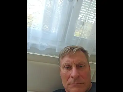 Snapshot of johnnym1 chatting on 18, 3, 2026 johnnym1 online show from 18, 3, 2026