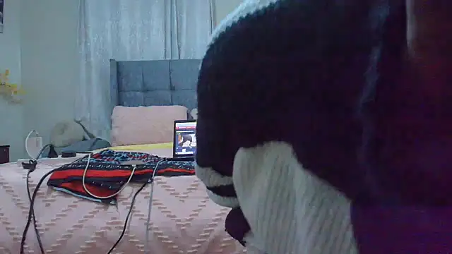 t-NaughtyLicia online show from 29, 4, 2026