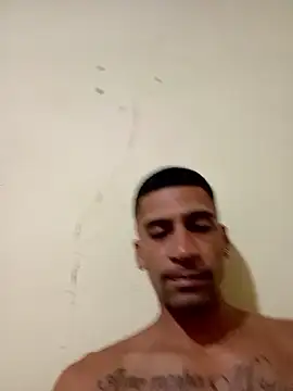 Snapshot of adriabis013 chatting on 17, 1, 2026 adriabis013 online show from 17, 1, 2026