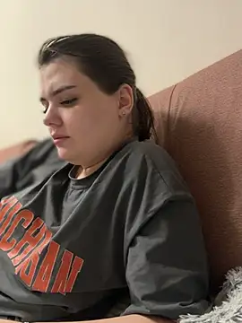 NikaMur online show from 5, 3, 2025