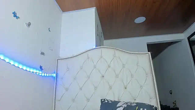 Anny jhonsonx online show from 18, 9, 2025