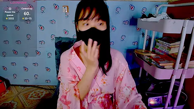 Snapshot of __Saphia__ chatting on 6, 3, 2025   Saphia   online show from 6, 3, 2025