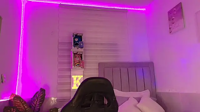 KimGeorgia  online show from 23, 10, 2025