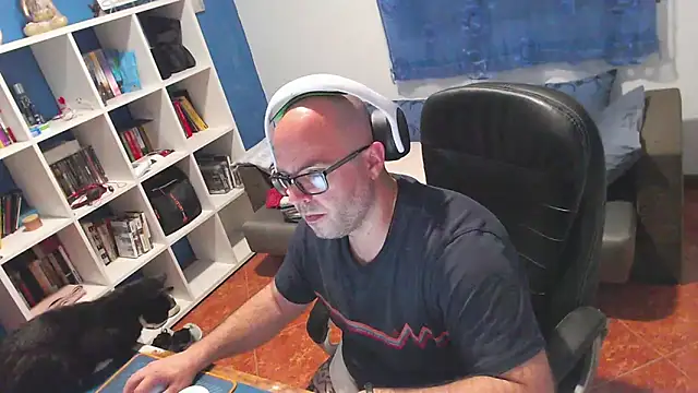 ravingr4d4 online show from 26, 4, 2026